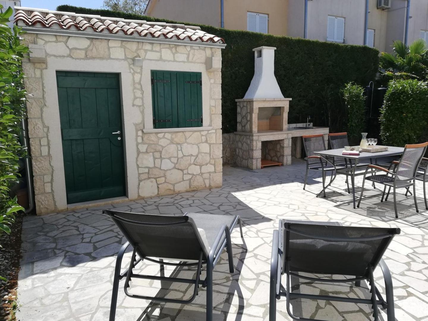 Apartments Adrijana Malinska Habitación foto